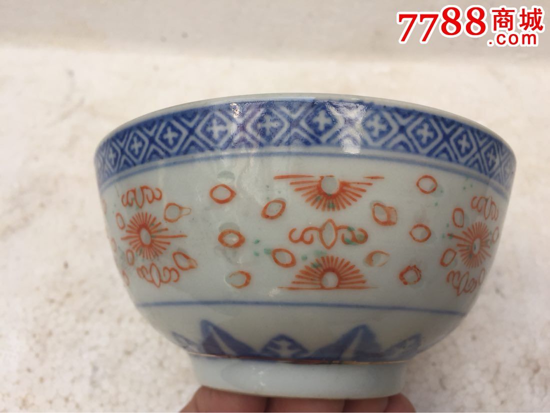 中国景德镇玲珑瓷碗
