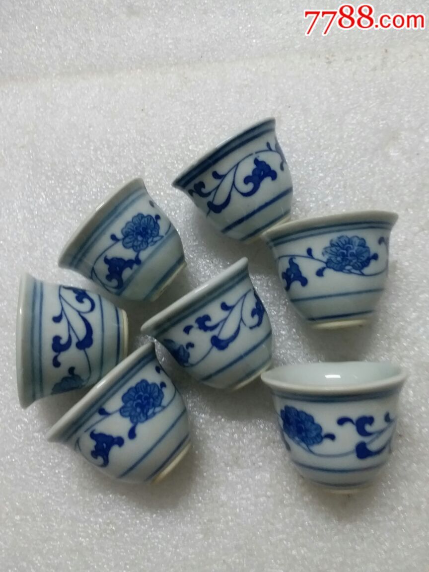 青花瓷缠枝花纹杯子无磕碰一起拍