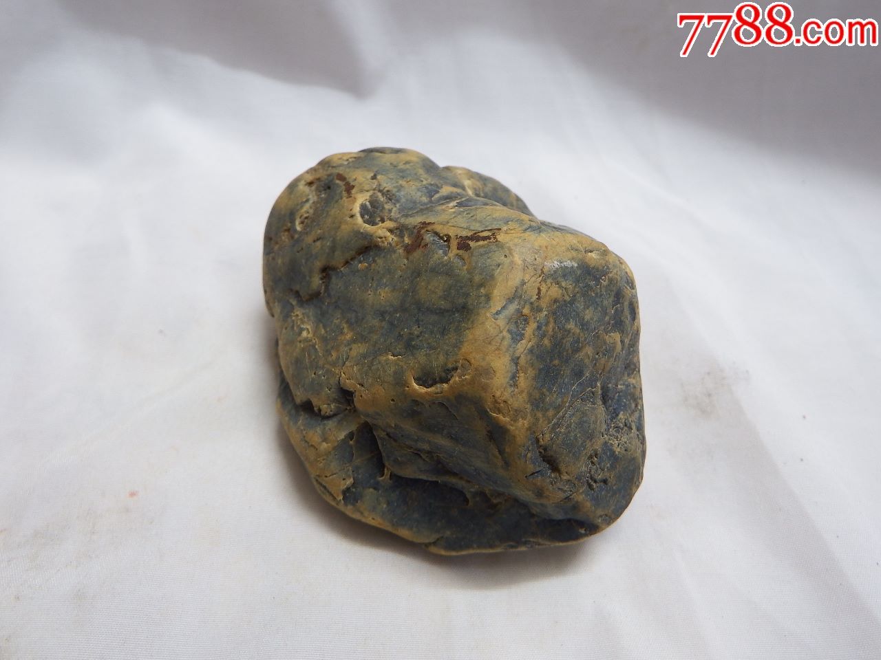 黄金陨石陨落带特色石陨石(365克)伊丁陨石