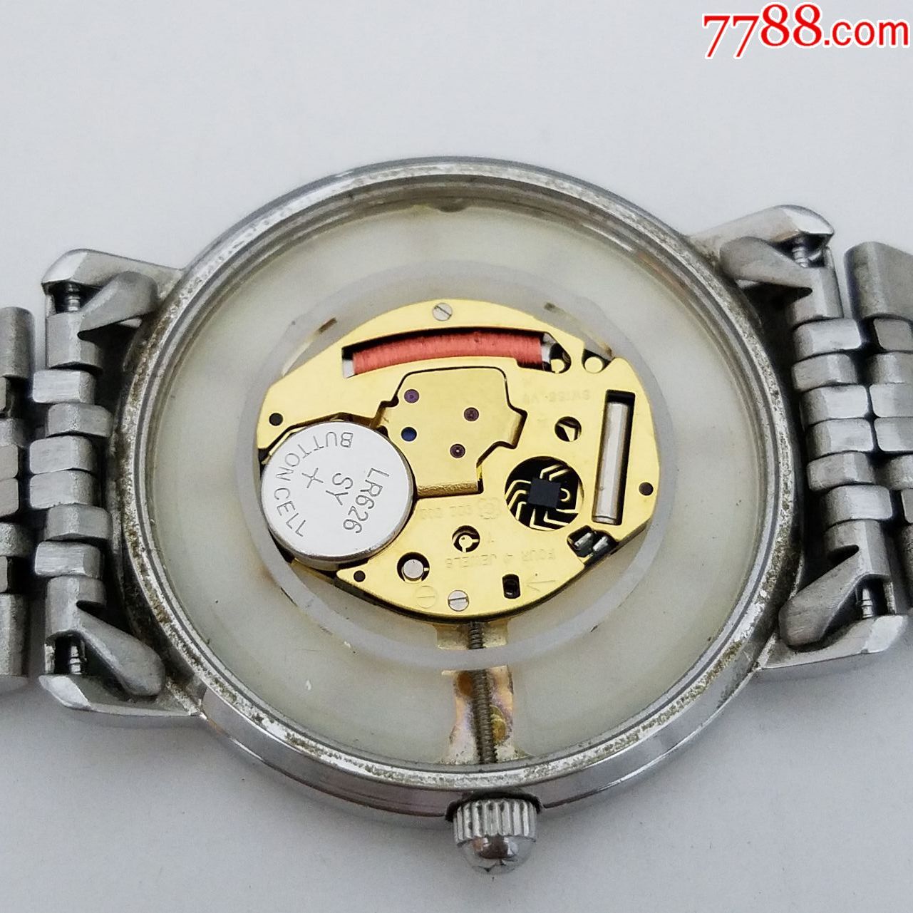 瑞士天梭石英男表【瑞士V8认证机芯】【超薄