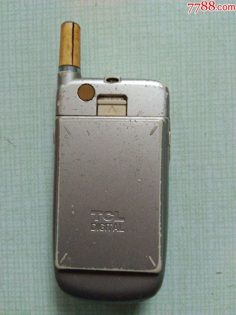 TCL翻盖手机(型号:2388)