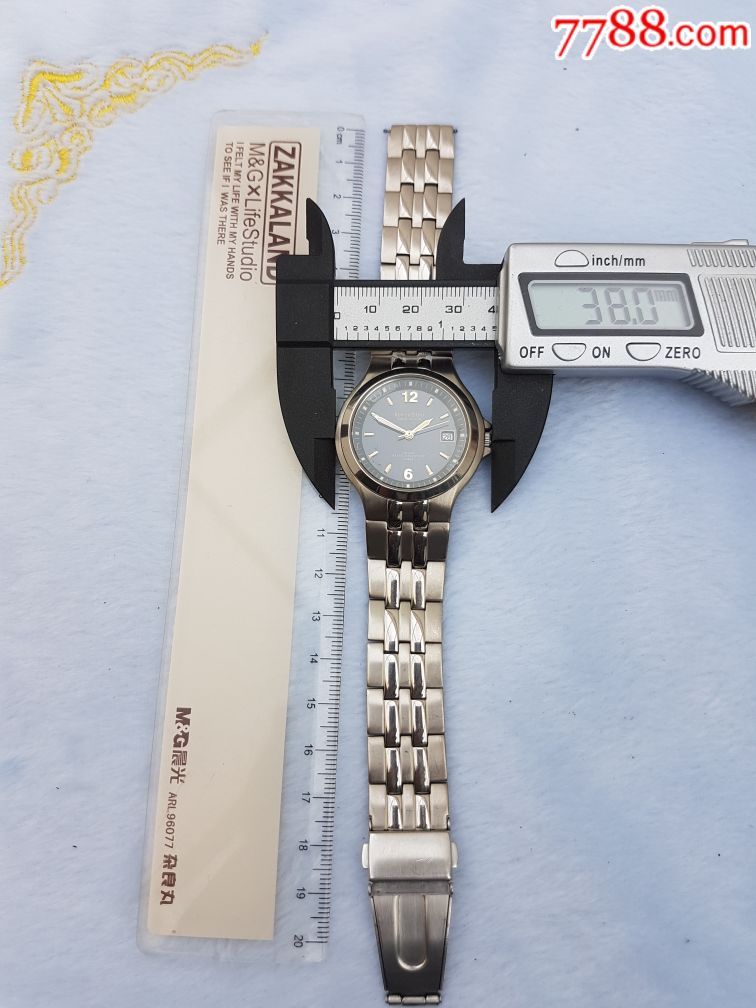 极品瑞士罗梵迪诺钛合金光动能男表