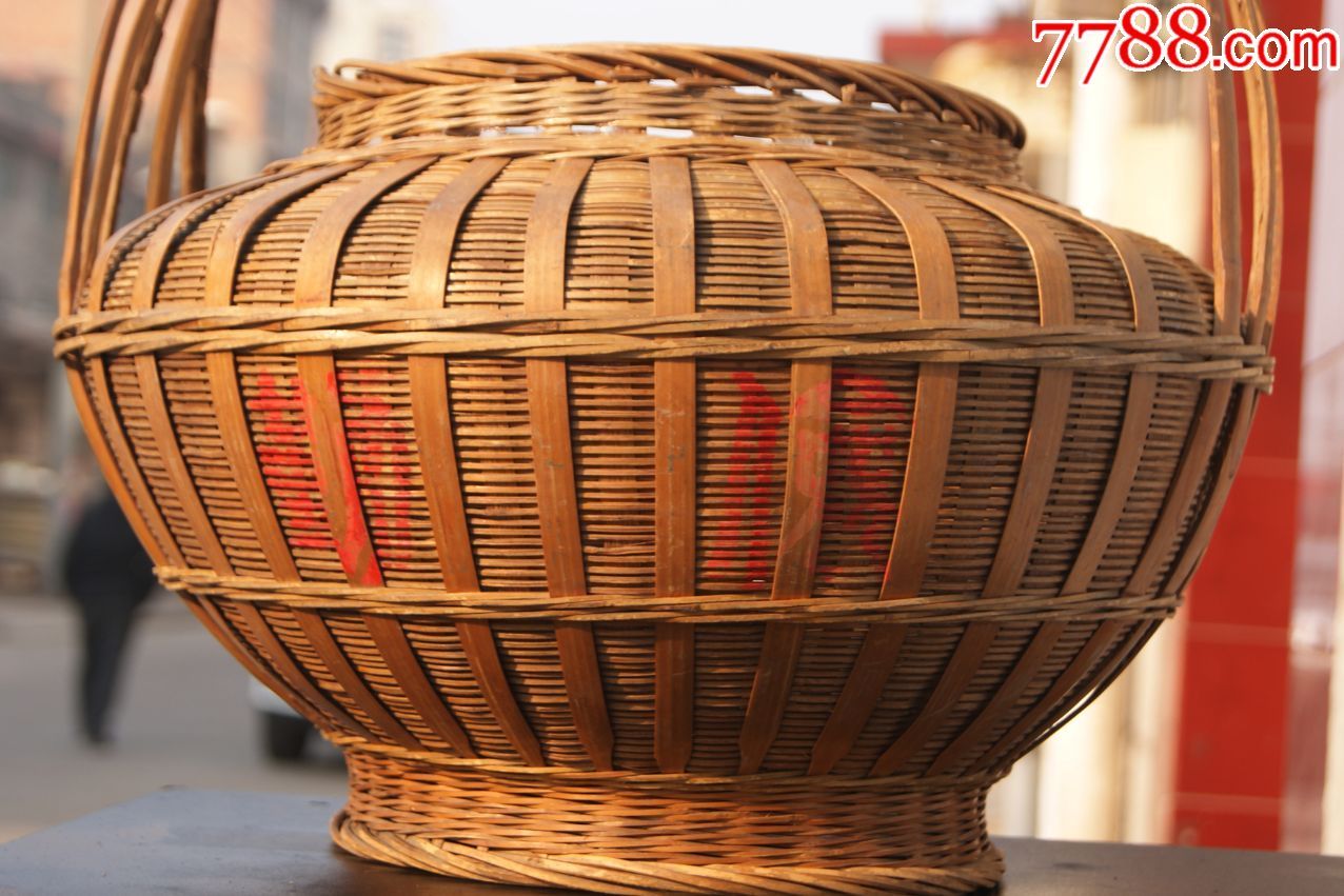 熊猫吃竹子竹篮子一个---少见