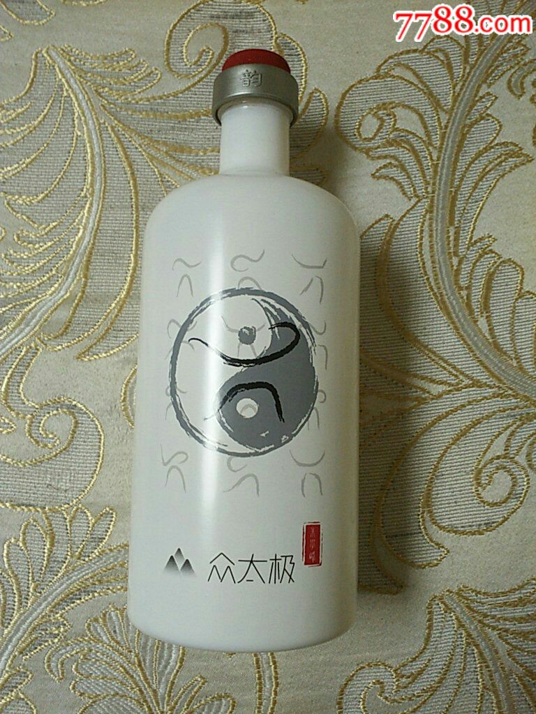 众太极(定制酒)瓶
