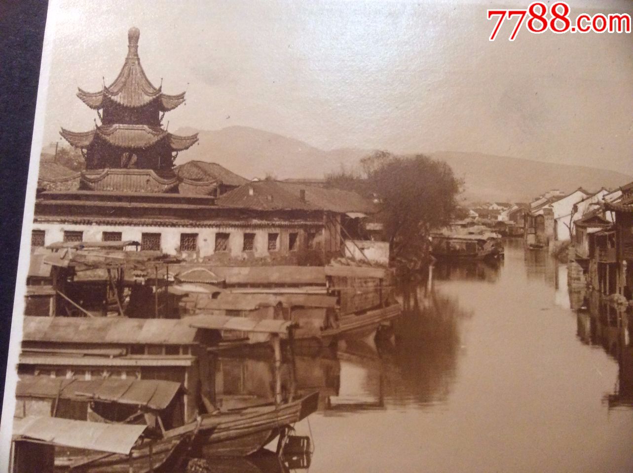 1935年左右的南京秦淮河畔风景,十分漂亮!