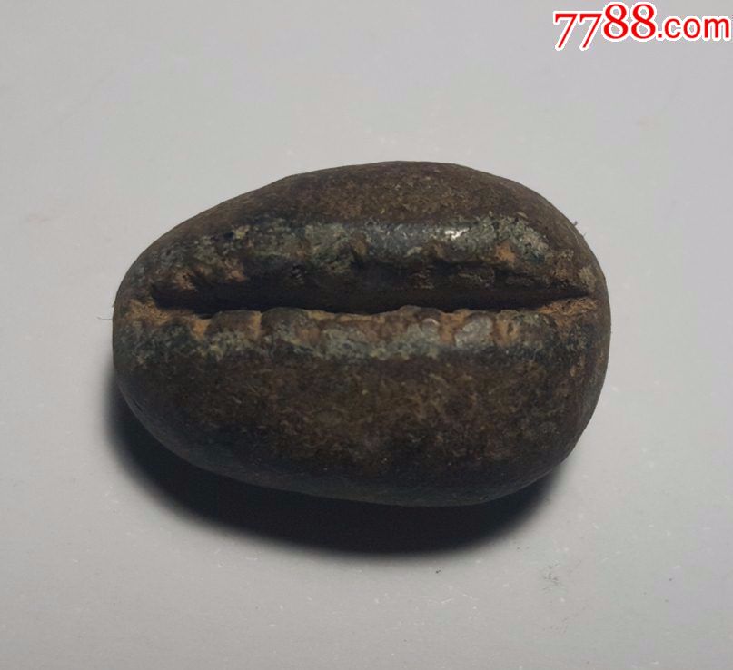 十分少见的石币