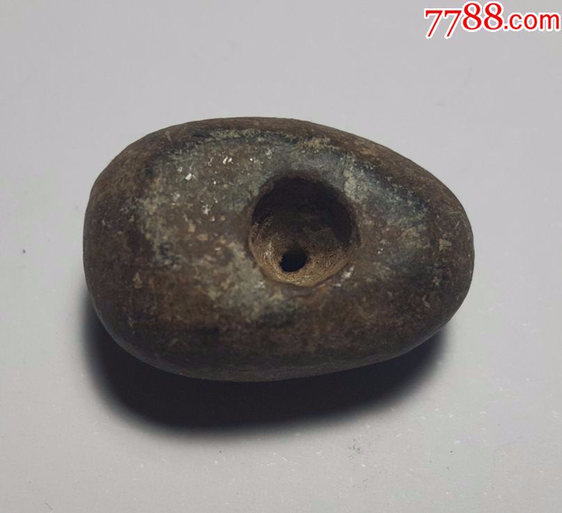 十分少见的石币