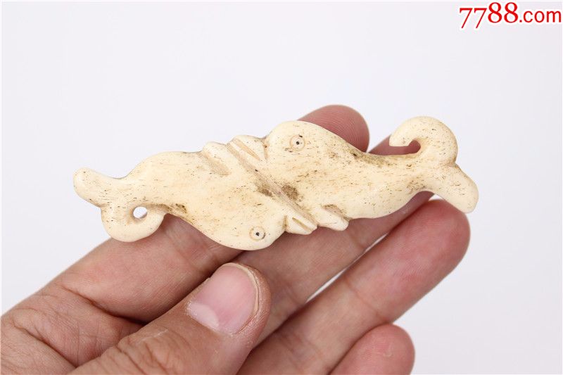 牛骨雕刻工艺品库存样品货海豚小配饰