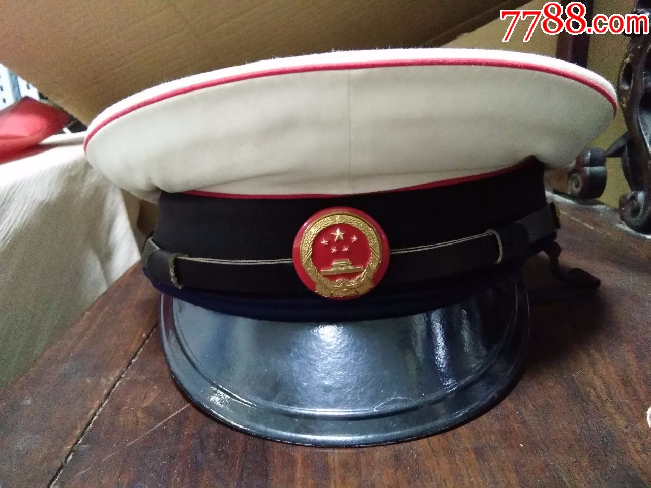 老*安帽子(警察帽子)帽徽