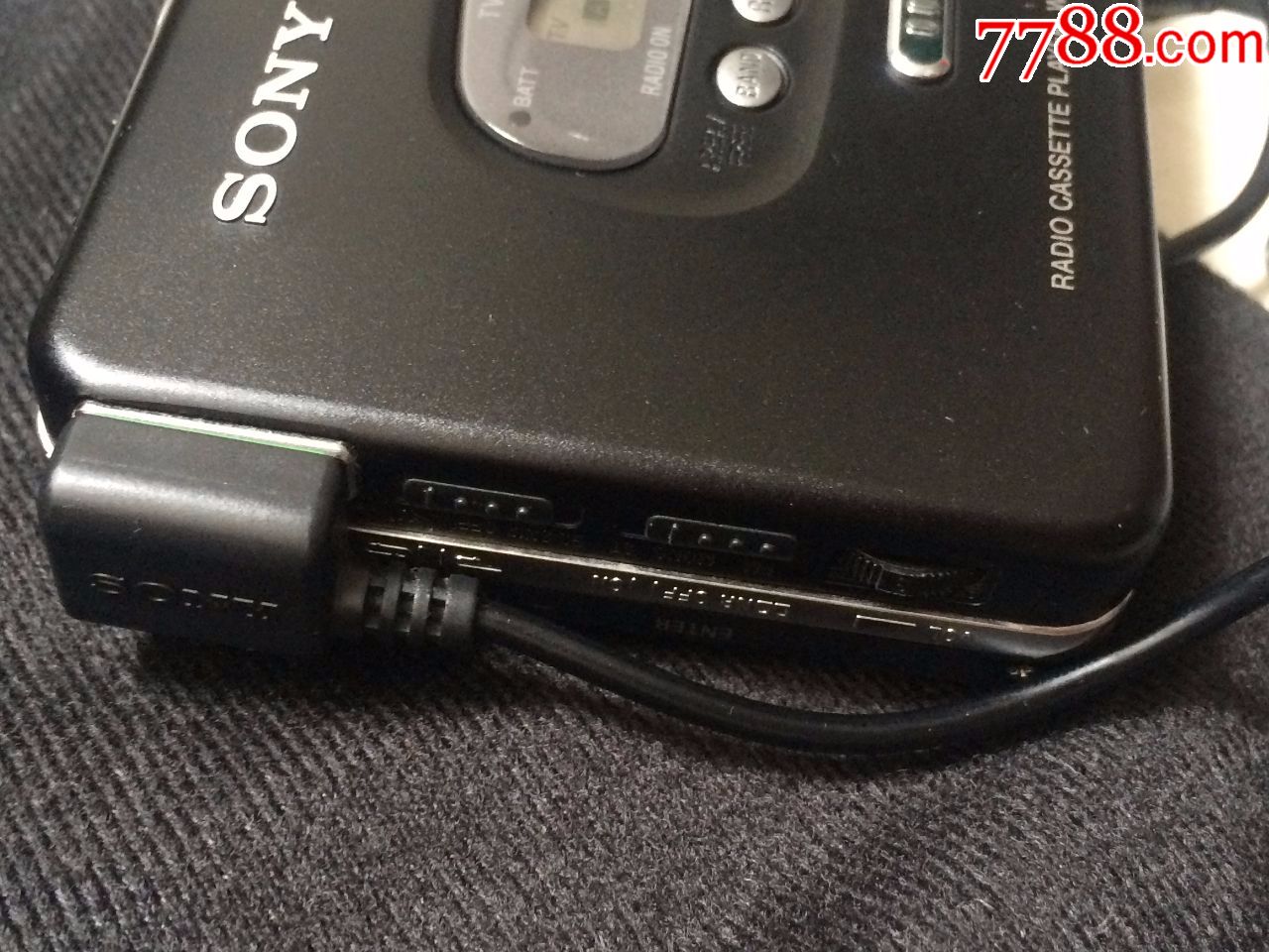 一台经典收藏索尼sonywm-fx777磁带随身听walkman磁带机