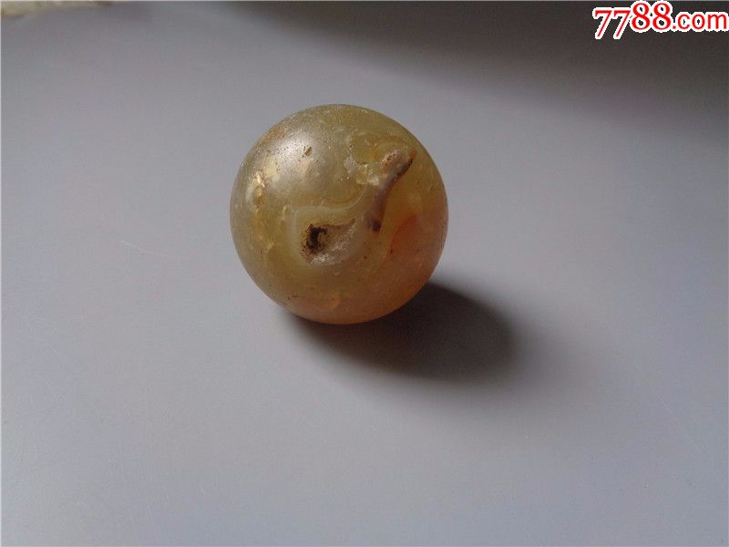 清代大玛瑙球