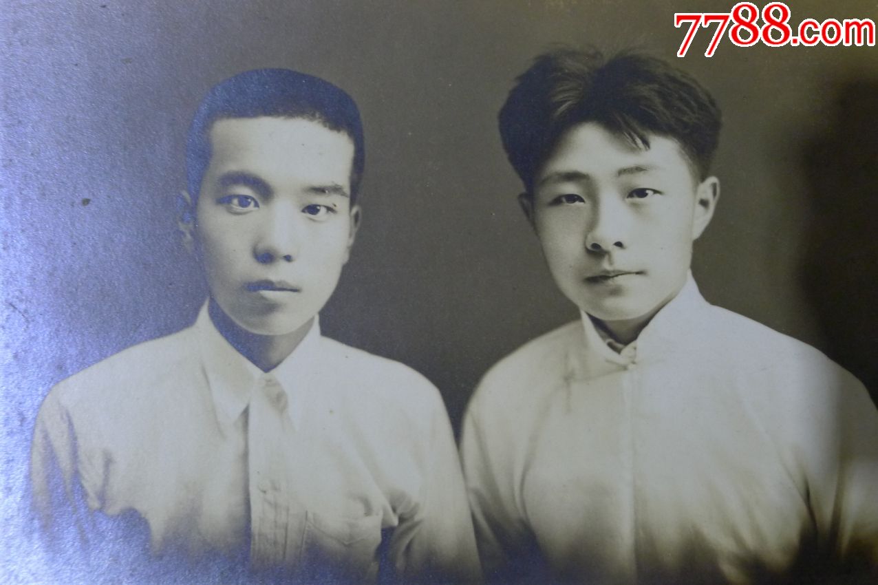 民国青年男学生马褂和衬衫的合影158112