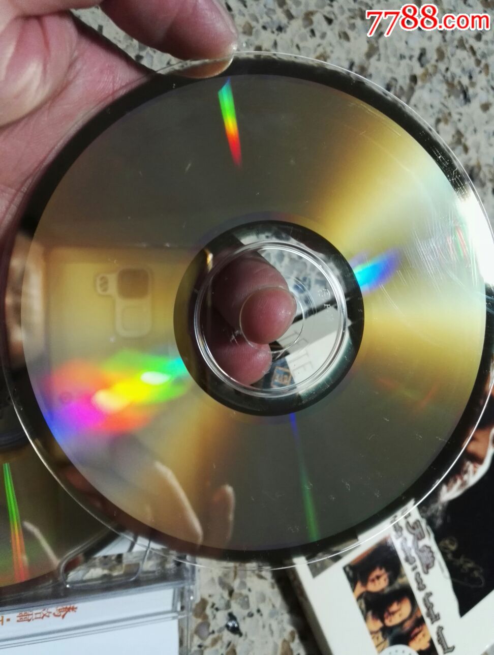 腾格尔《天堂》双碟cd,碟片品好几乎无划痕.