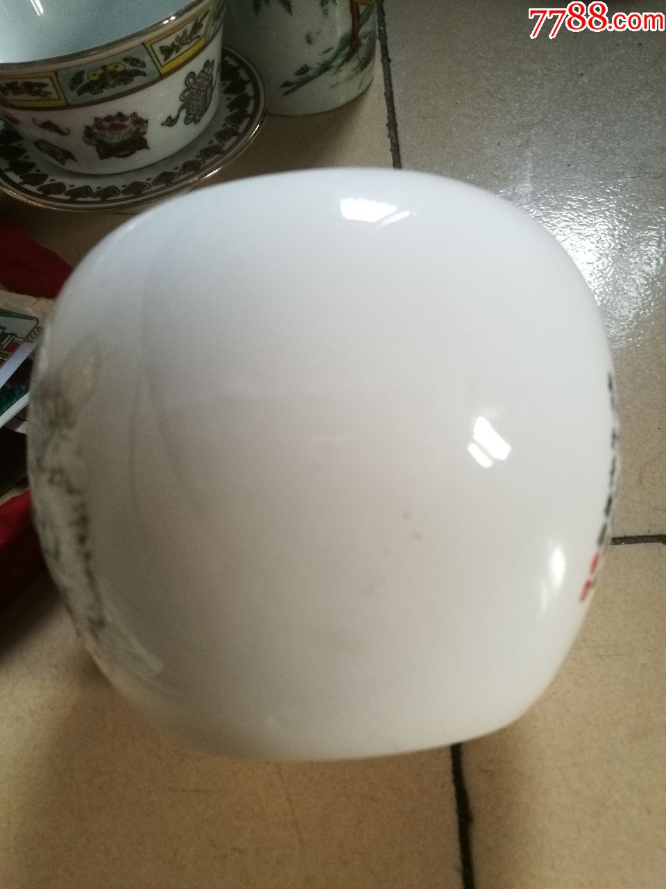 郭秋敏作于景德镇诗文山水小船浮雕罐;高8.4cm肚直径10.5cm