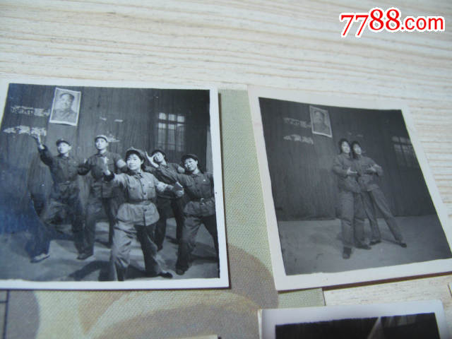 大文革,铁道文工团?演出照一组14张,跳忠字舞,拉红星,场面火爆!