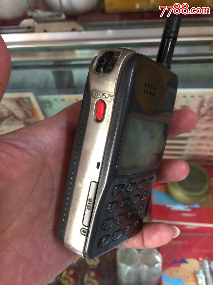 j旧手机:索尼cmd---z1