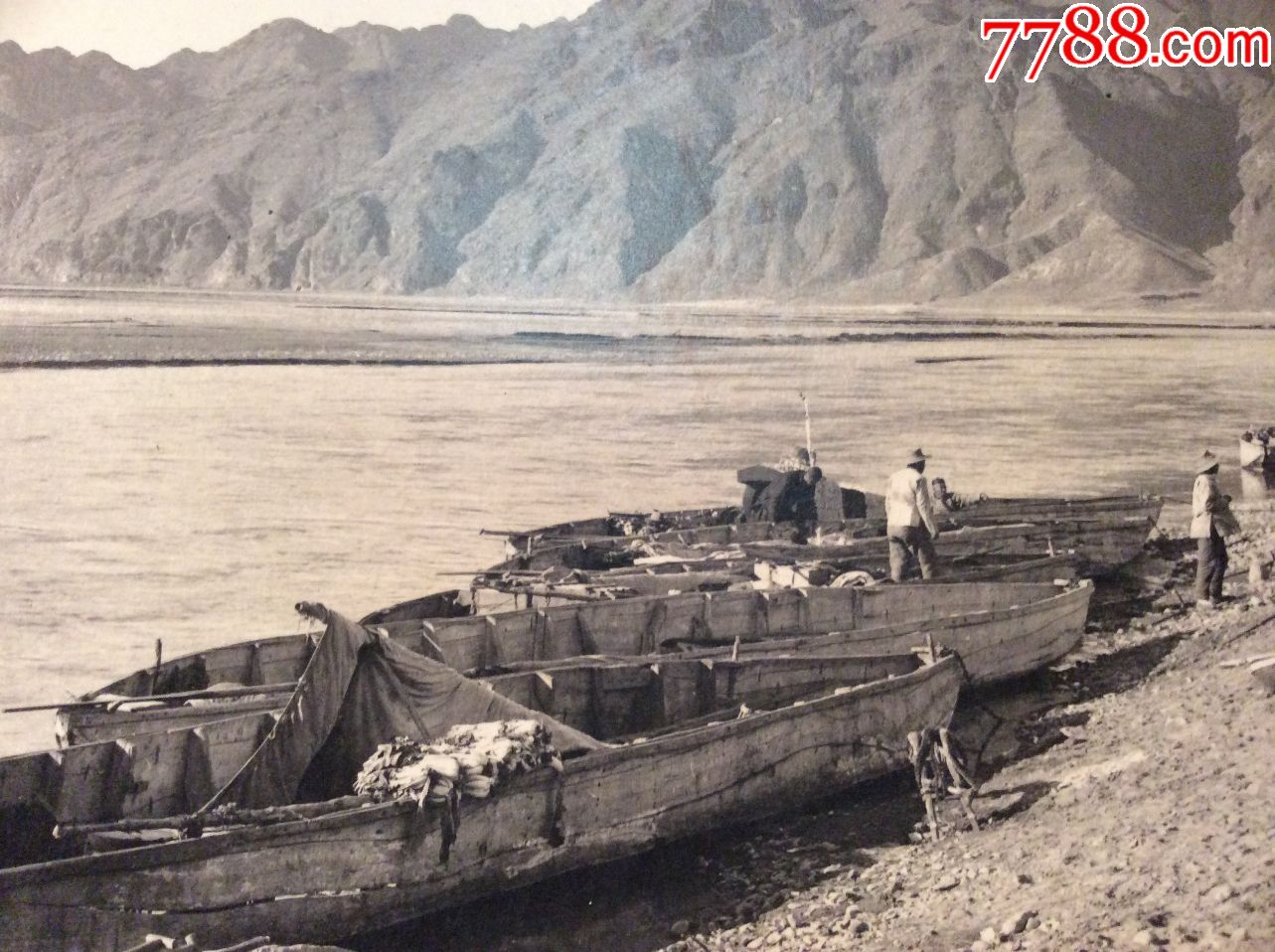 河北母亲河滦河平原,滦河的船只老照片2张,品相一流,十分清晰!