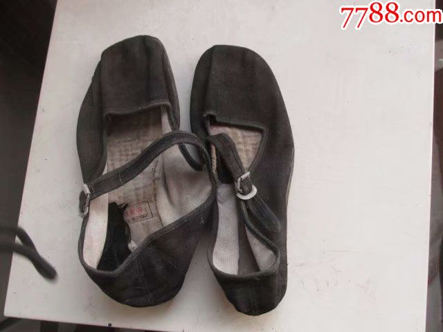 怀旧北京工艺布鞋