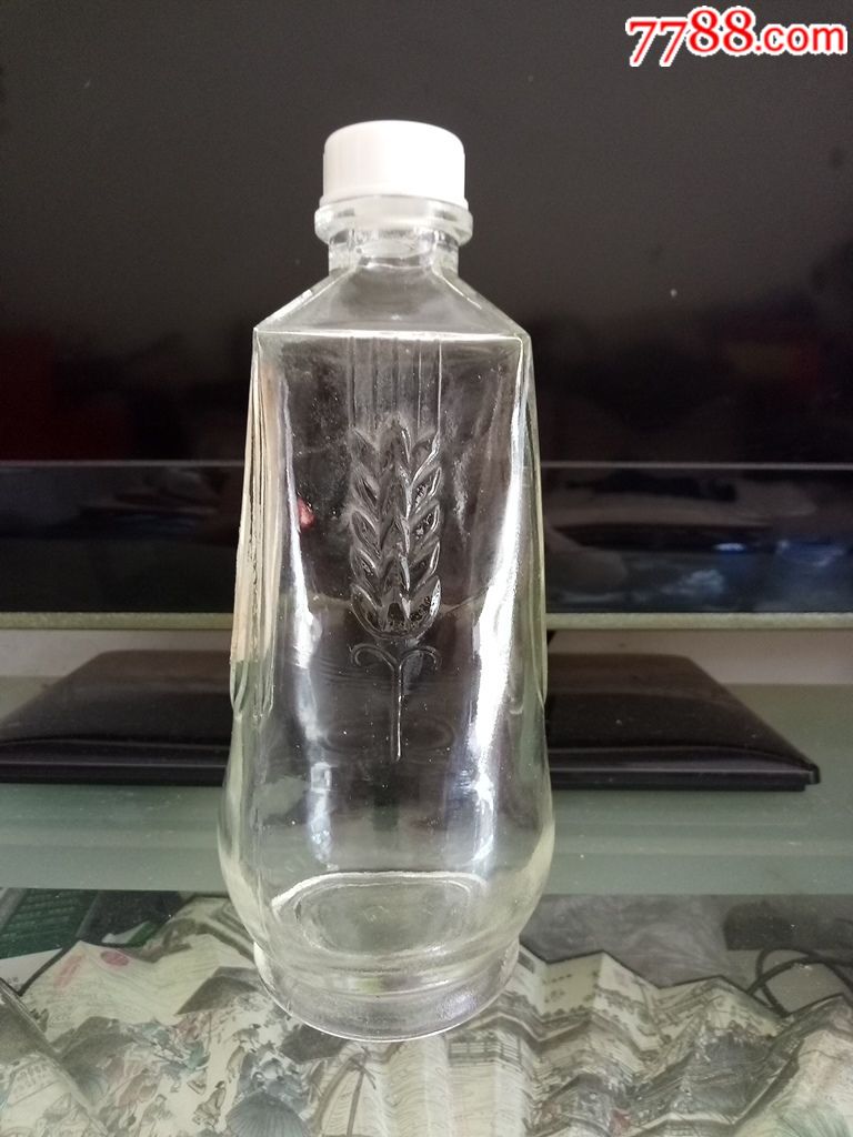 泸州老窖〈大曲酒〉老酒瓶一个稀少品种,麦穗