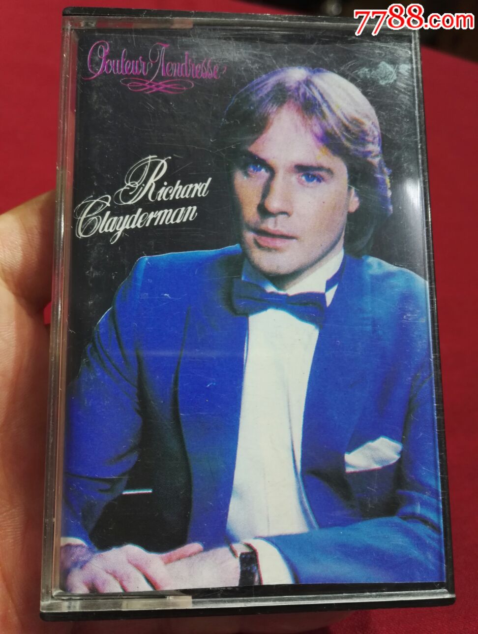 (法)理查德克莱德曼演奏现代钢琴曲《水边的阿