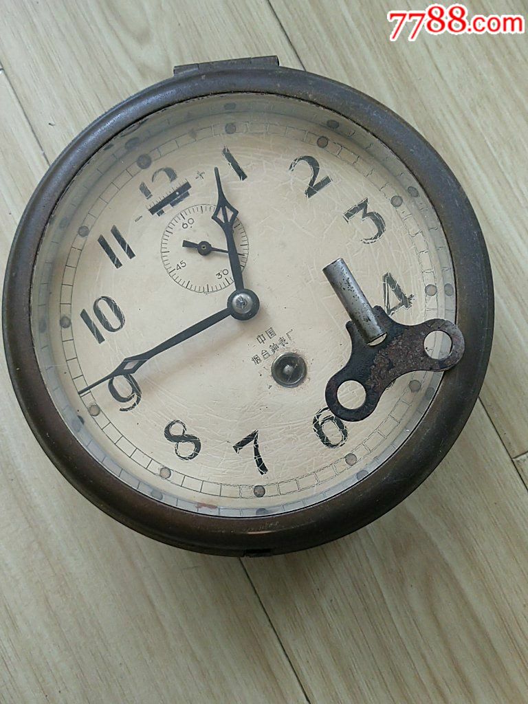 中国烟台钟表厂,大铜钟