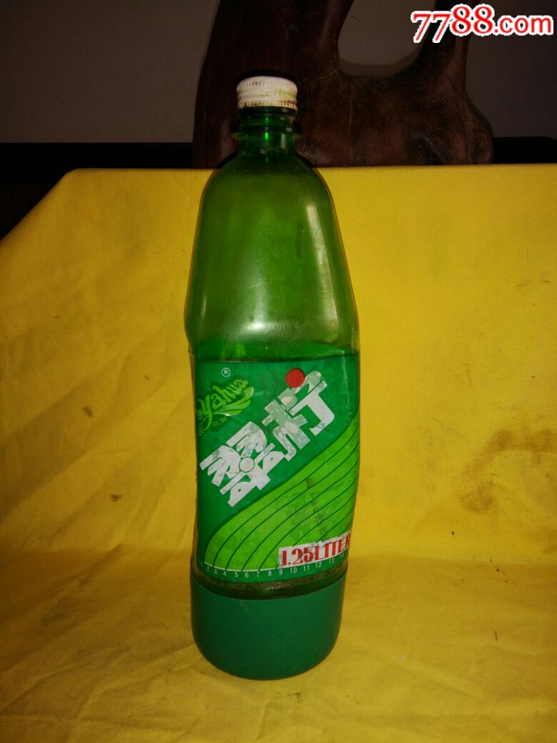 95年亚华翠柠大饮料瓶