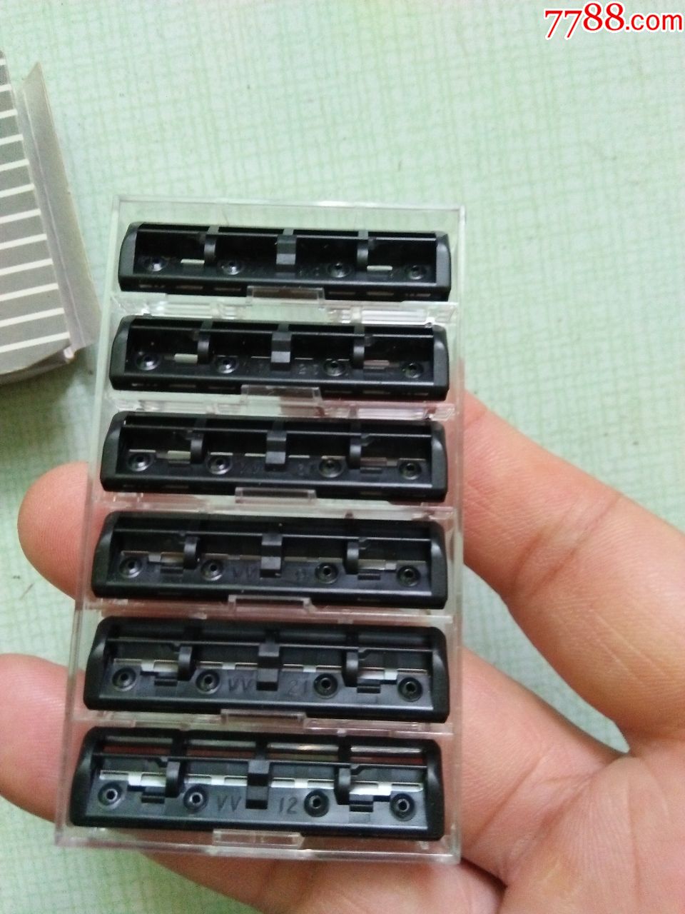 全新未使用【吉利】旋转剃须刀片2盒(每盒6把)