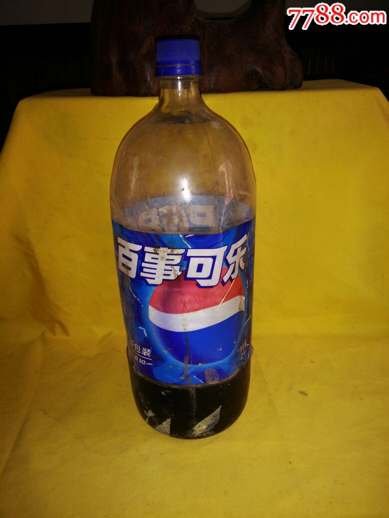 2升百事可乐大饮料瓶