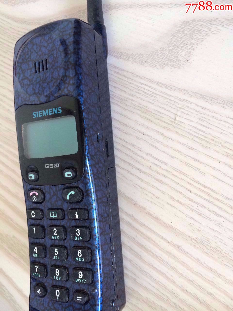 一个限量经典收藏西门子siemens直板手机.