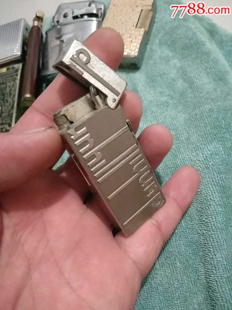 火机登喜路