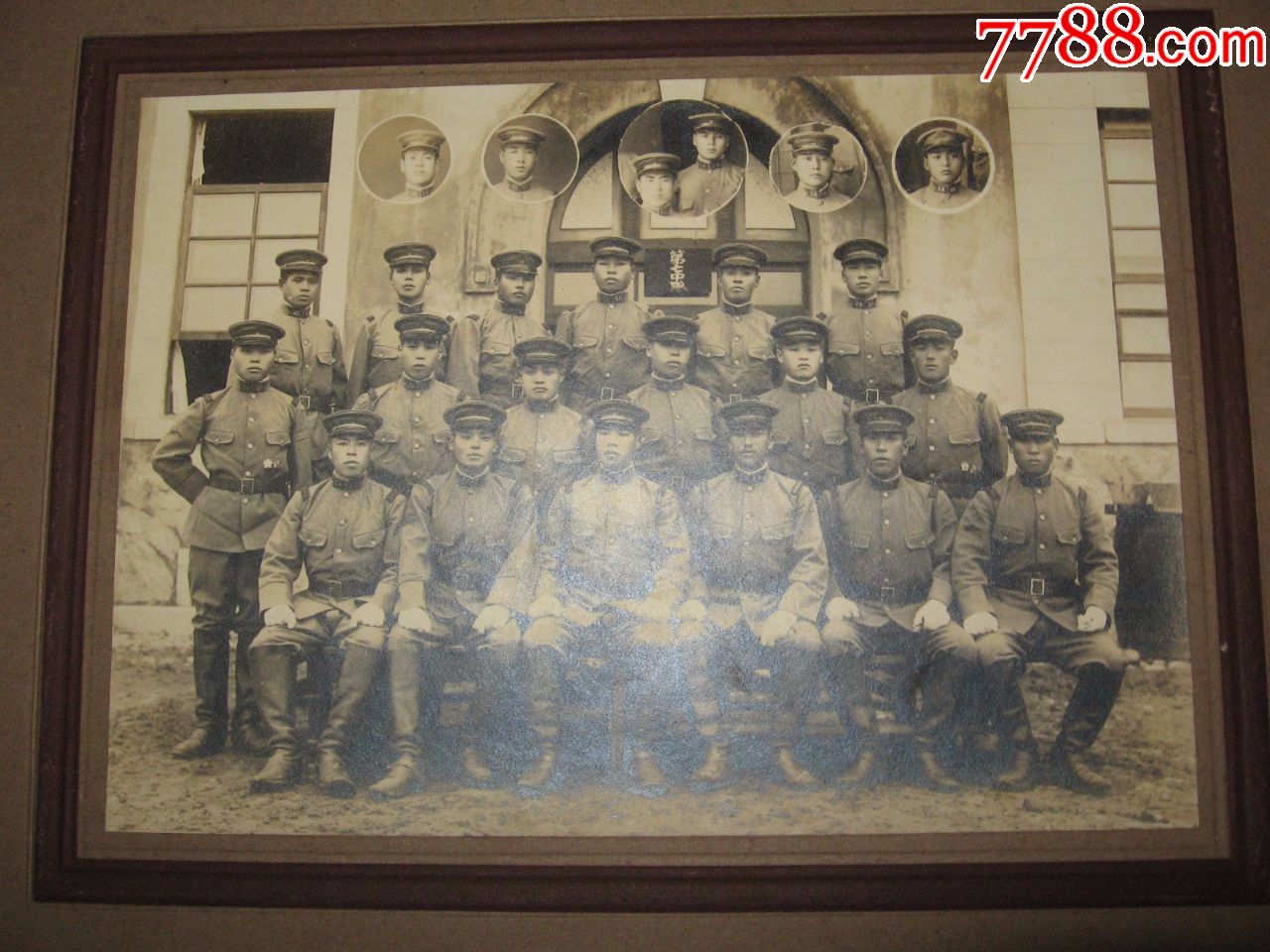 民国时期1920年原版老照片日军集体照野炮第七中队大尺寸硬纸板装裱