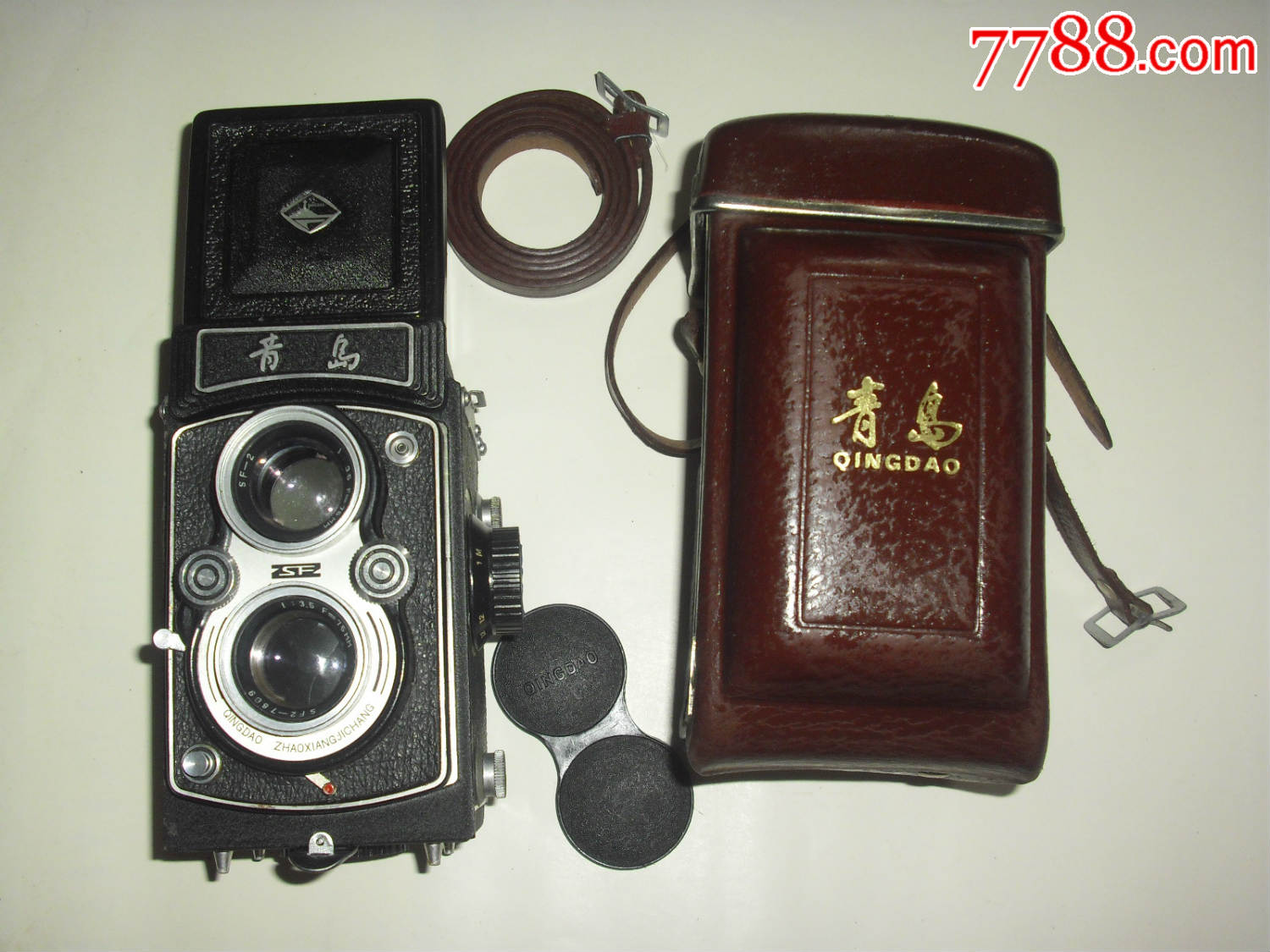 稀少佳品70-80年代轻工产品交流会库存【青岛120双反相机】样品机