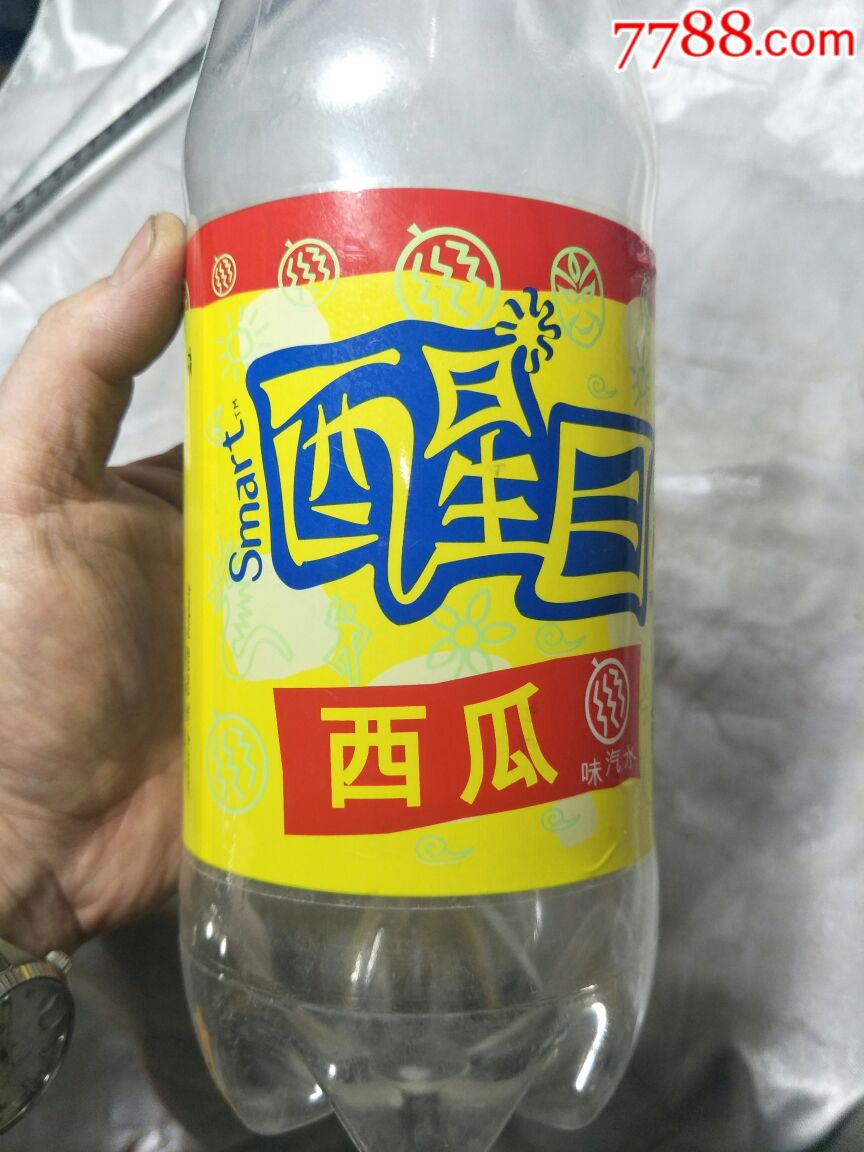 90年代可口可乐醒目饮料瓶,看简介。