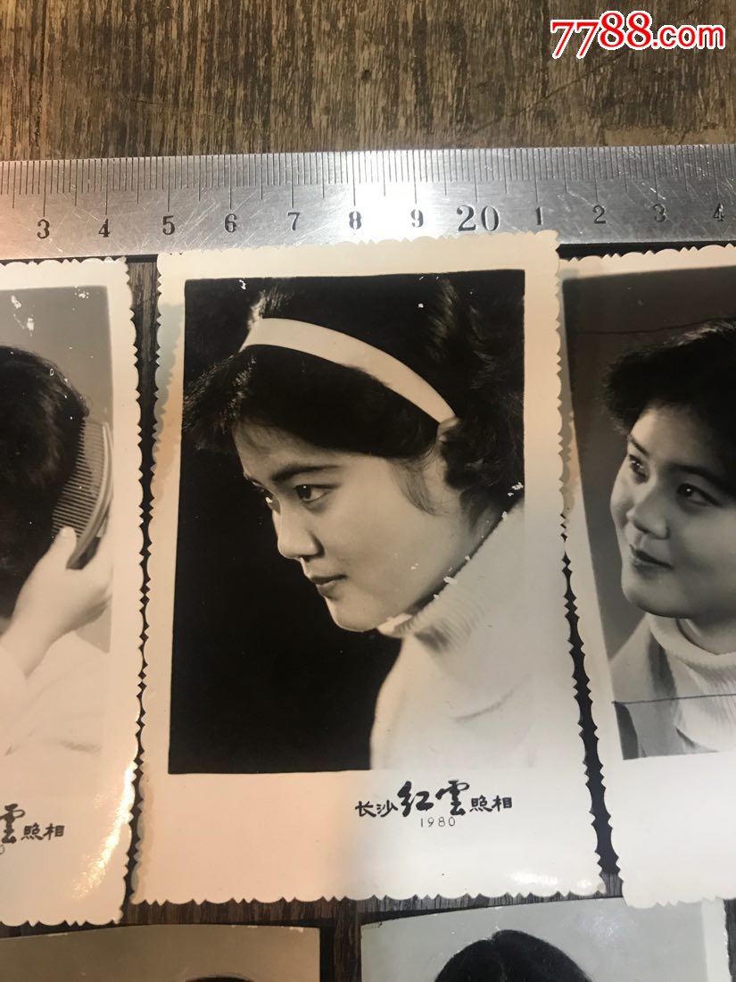 80年代美女艺术照9张不同