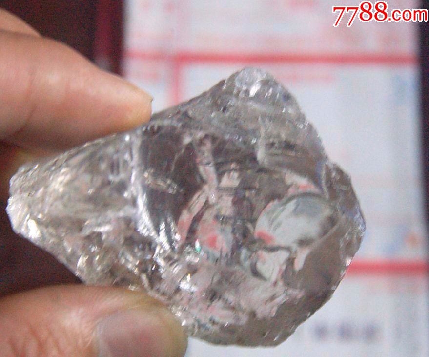 纯天然水晶原石一颗(三)水晶石