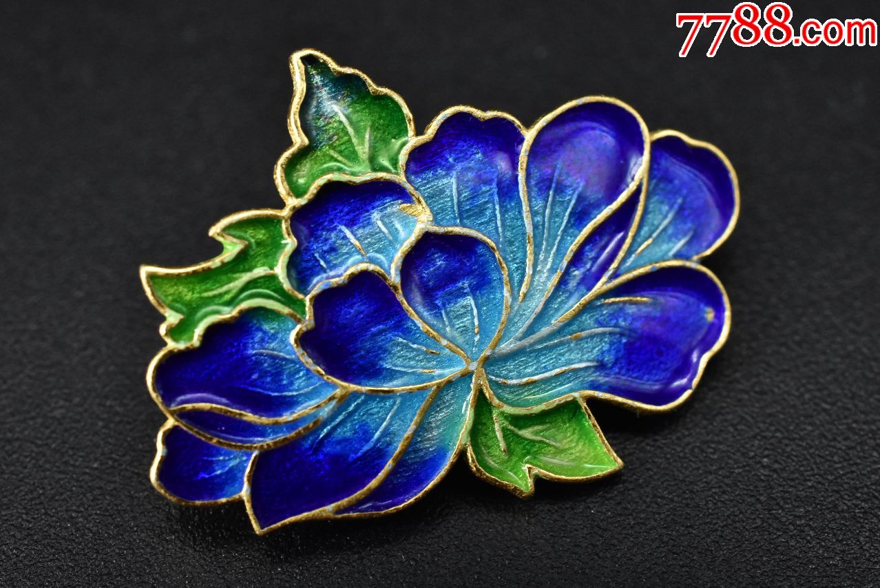 925银烧蓝吊坠一个,尺寸22*17*5mm,重量1.93g