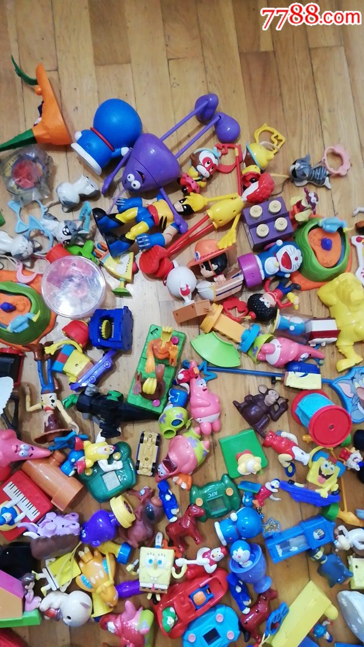 一堆玩具