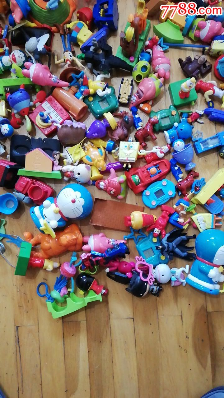 一堆玩具