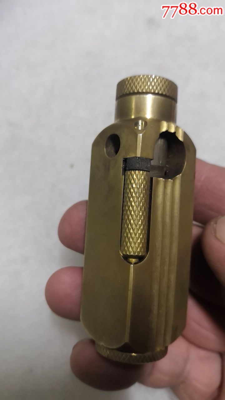 全铜个性打火机:烧油型{收藏机)