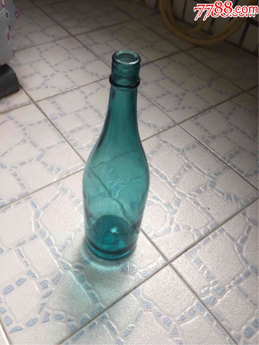 3斤装日本产蓝色玻璃啤酒瓶