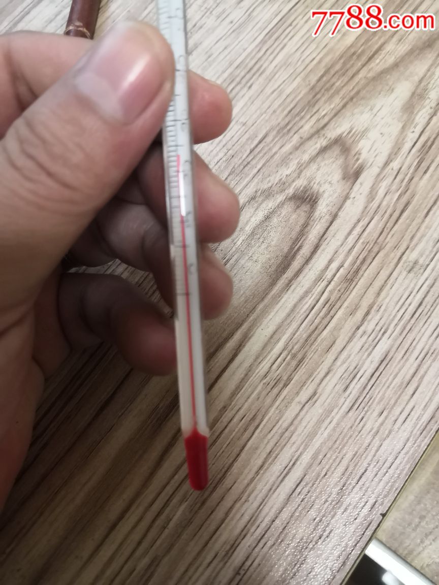 早期东风牌,体温温度计,带盒