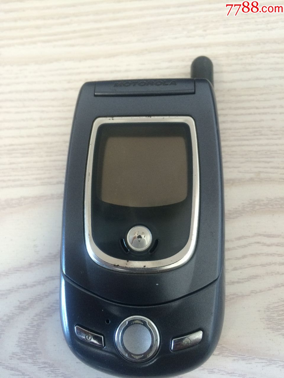 一个经典收藏摩托罗拉motorola,a768i翻盖手机.