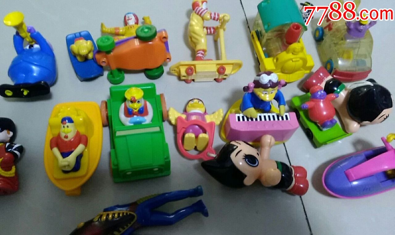 麦当劳肯德基玩具