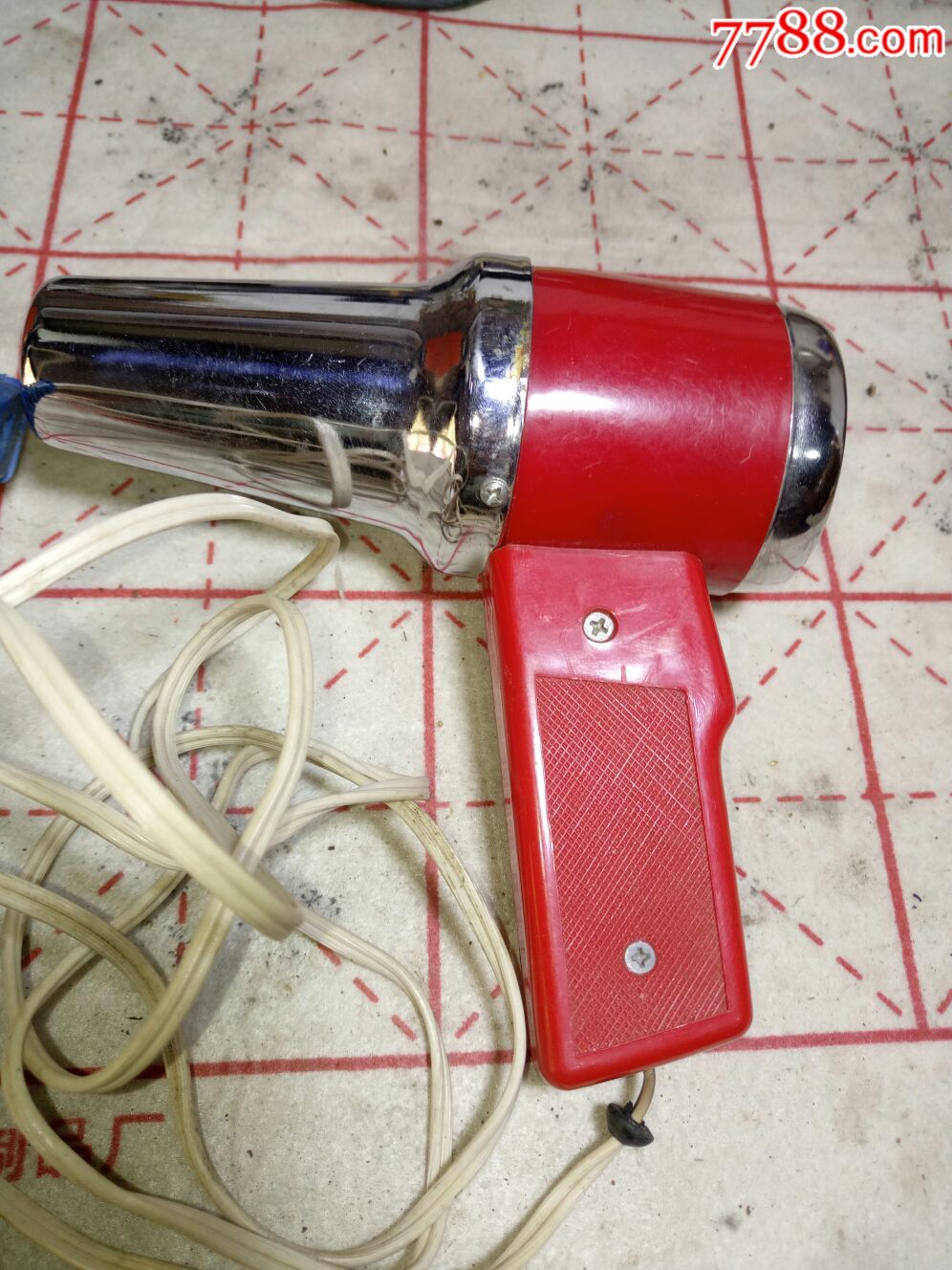 东立吹风机