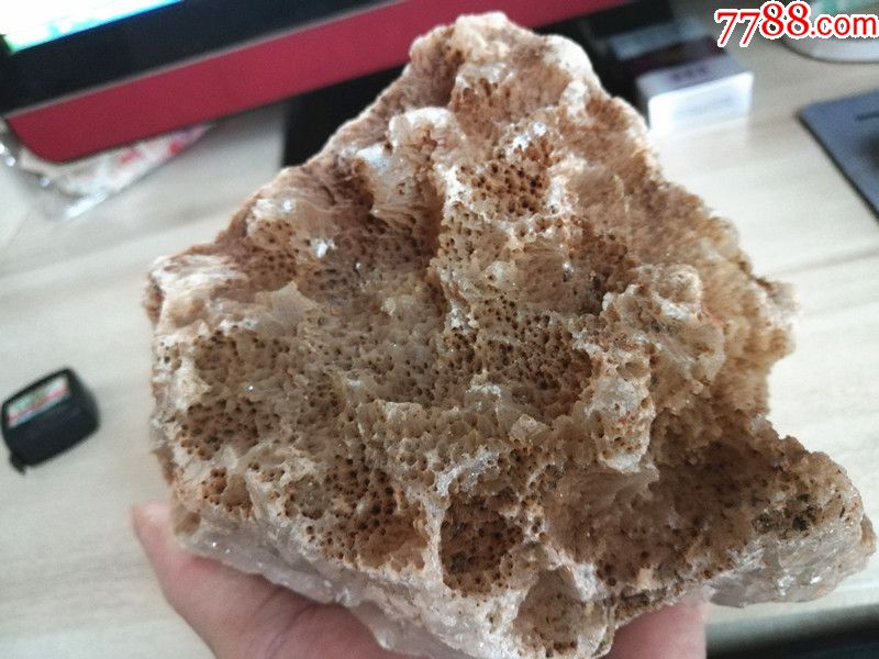 精品水晶原石(山子)摆件