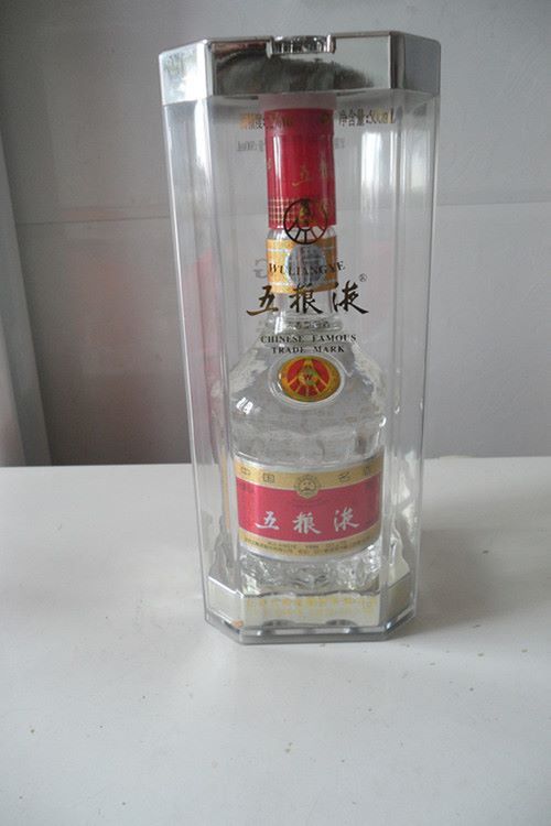 2006年五粮液酒