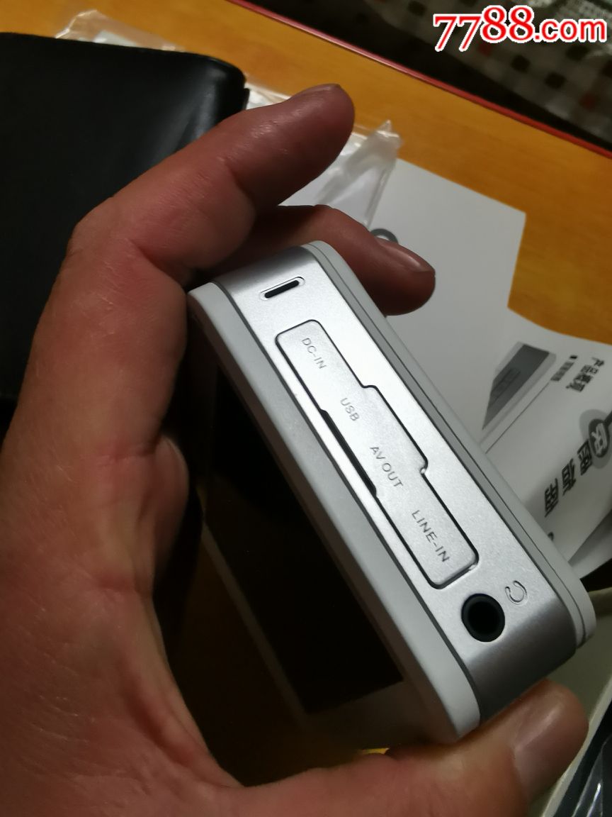 爱国者mp5播放器,80g.品相好,可以用