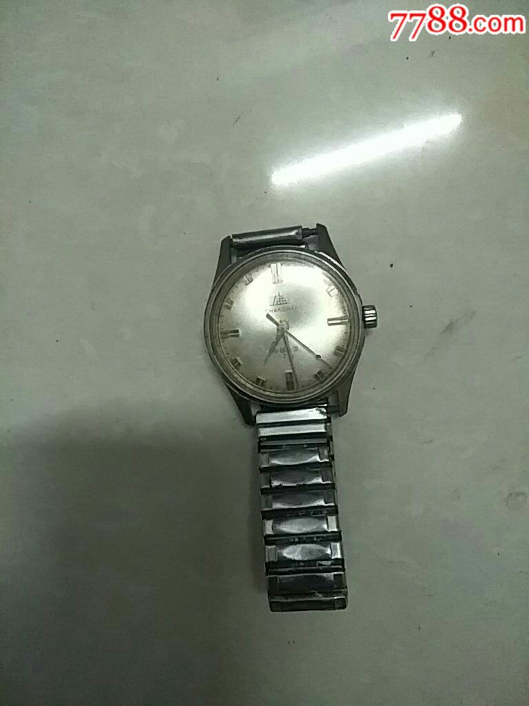 70年代,上海牌1210手表.