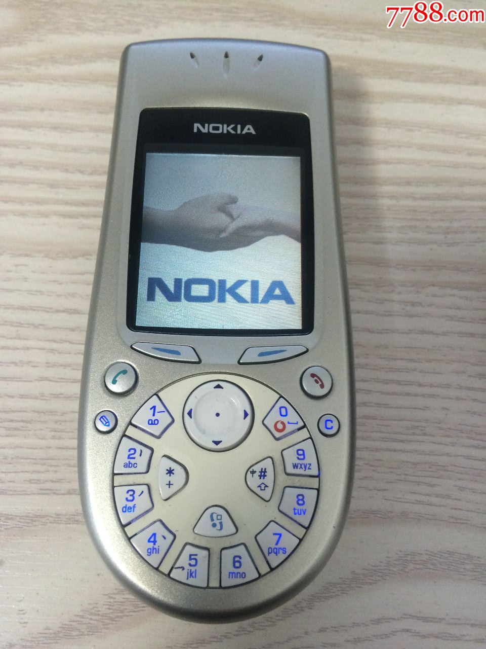 一个经典收藏限量诺基亚nokia,3650手机.