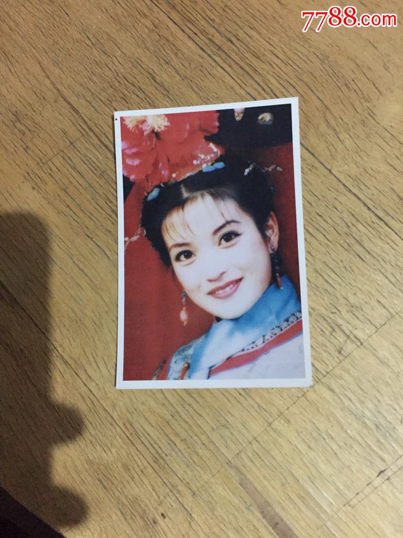 赵薇小燕子照片1张